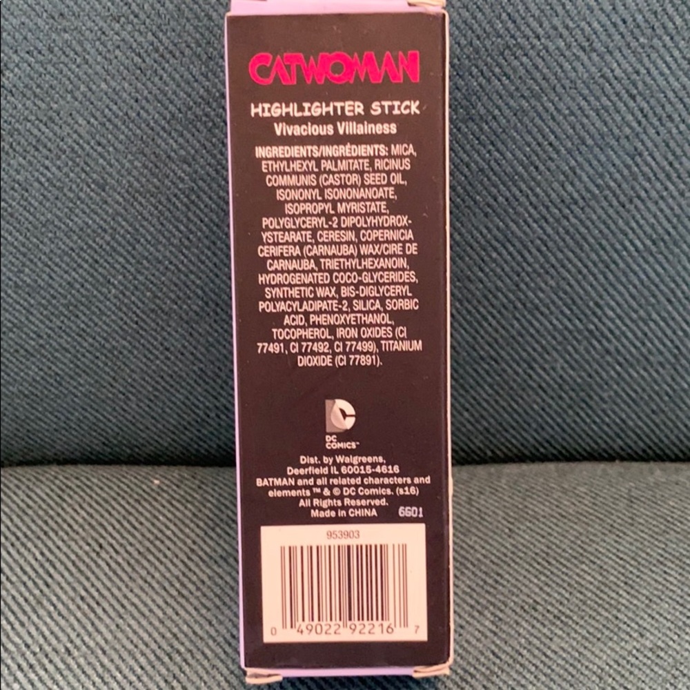 Catwoman Highlighter Stick 0.26 oz - Picture 3 of 4